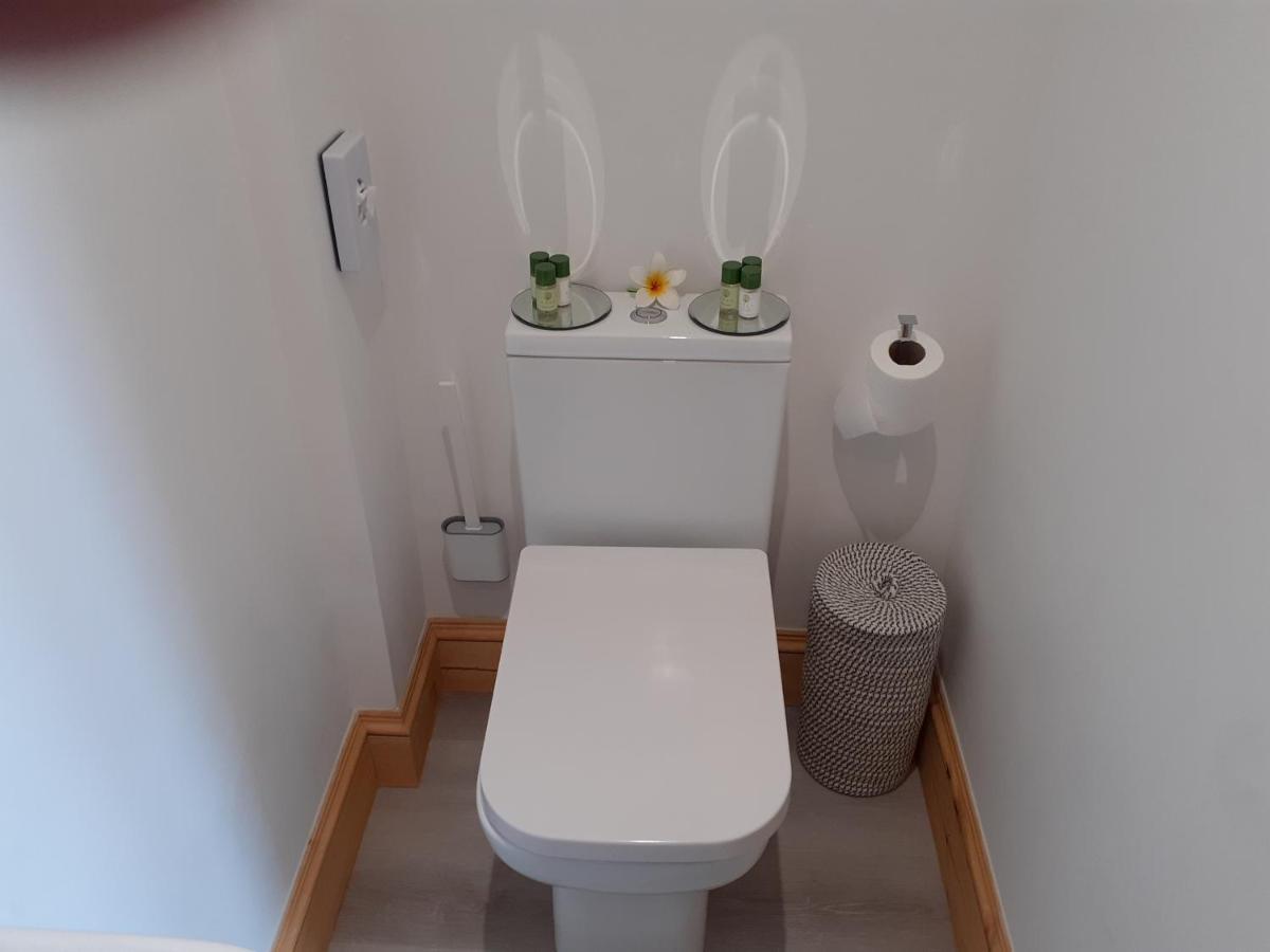 T H R E E B&B Inverness Luaran gambar
